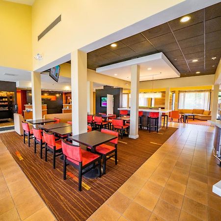 Iowa Inn Bettendorf Quad Cities מראה חיצוני תמונה