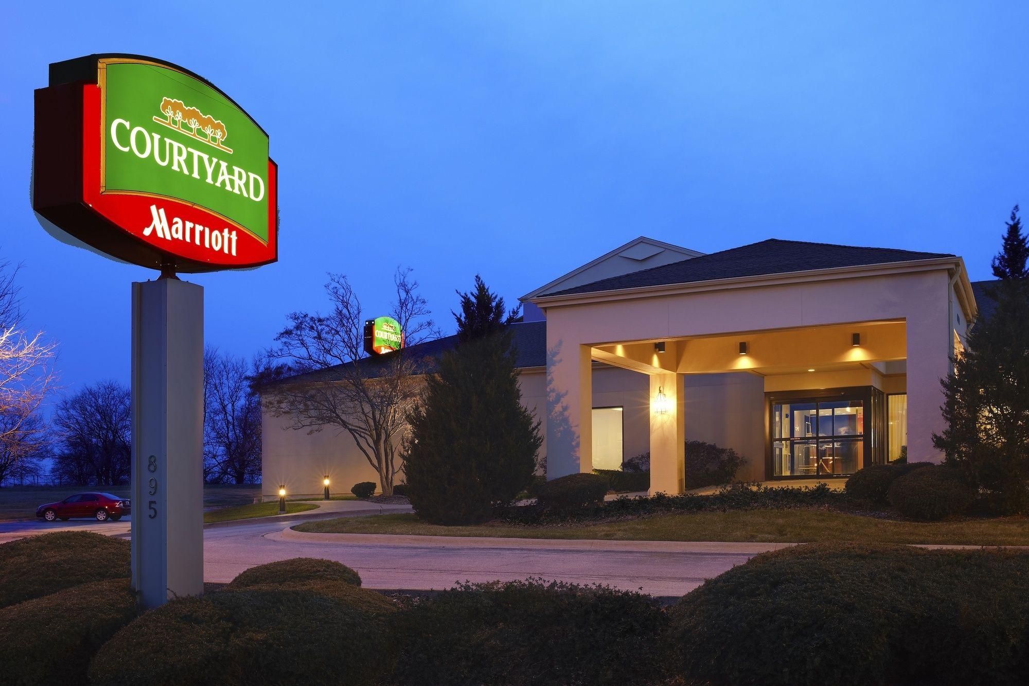 Iowa Inn Bettendorf Quad Cities מראה חיצוני תמונה