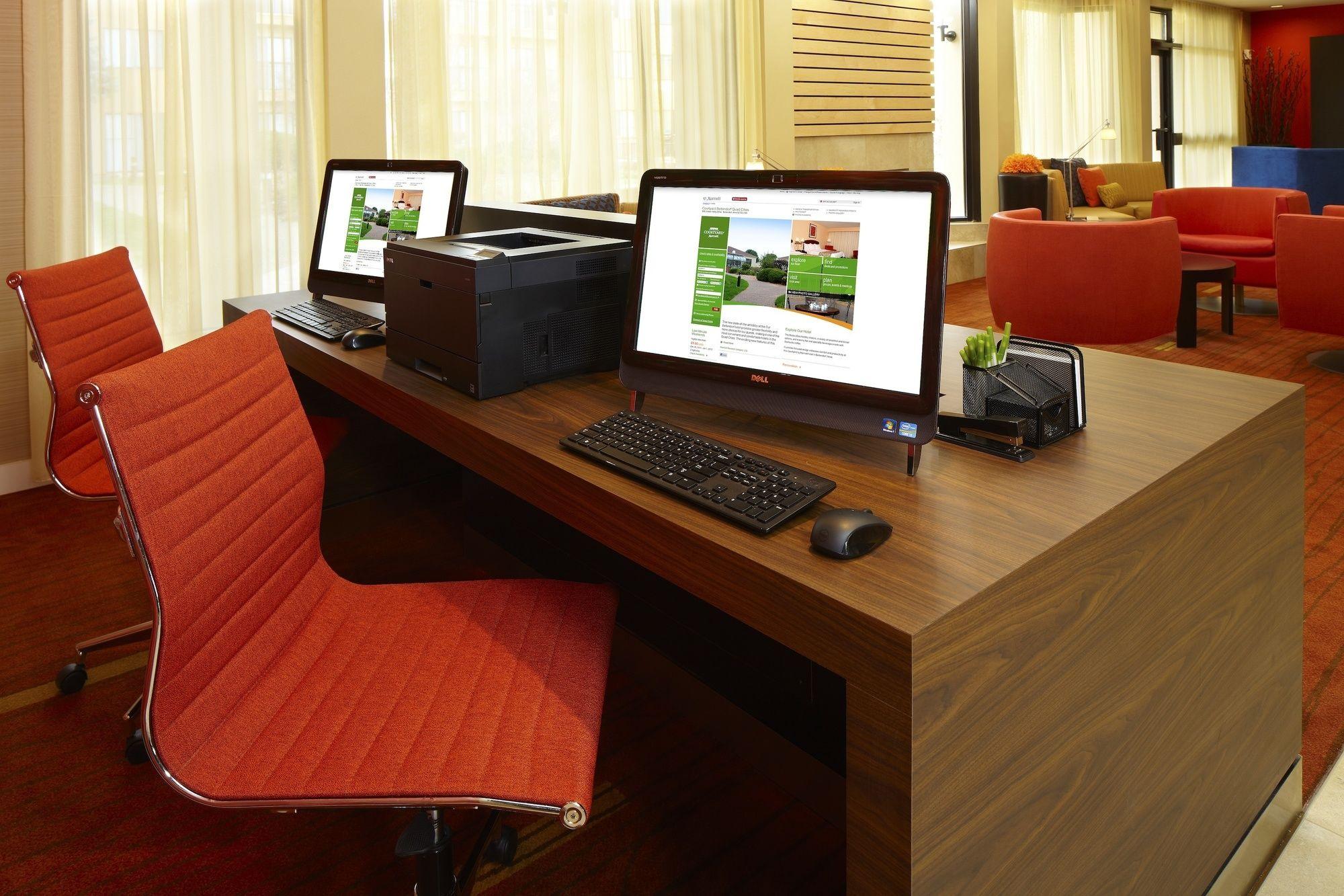 Iowa Inn Bettendorf Quad Cities מראה חיצוני תמונה