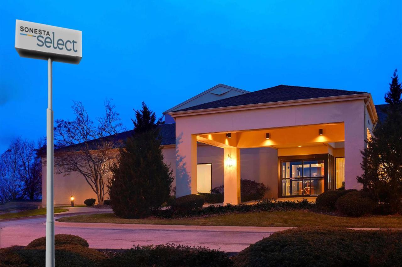 Iowa Inn Bettendorf Quad Cities מראה חיצוני תמונה