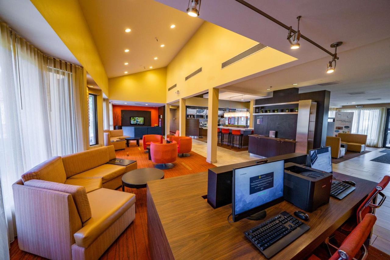 Iowa Inn Bettendorf Quad Cities מראה חיצוני תמונה