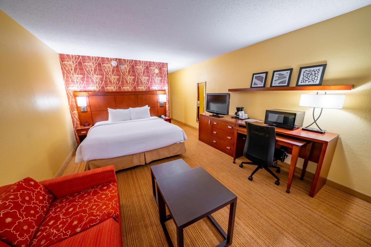 Iowa Inn Bettendorf Quad Cities מראה חיצוני תמונה