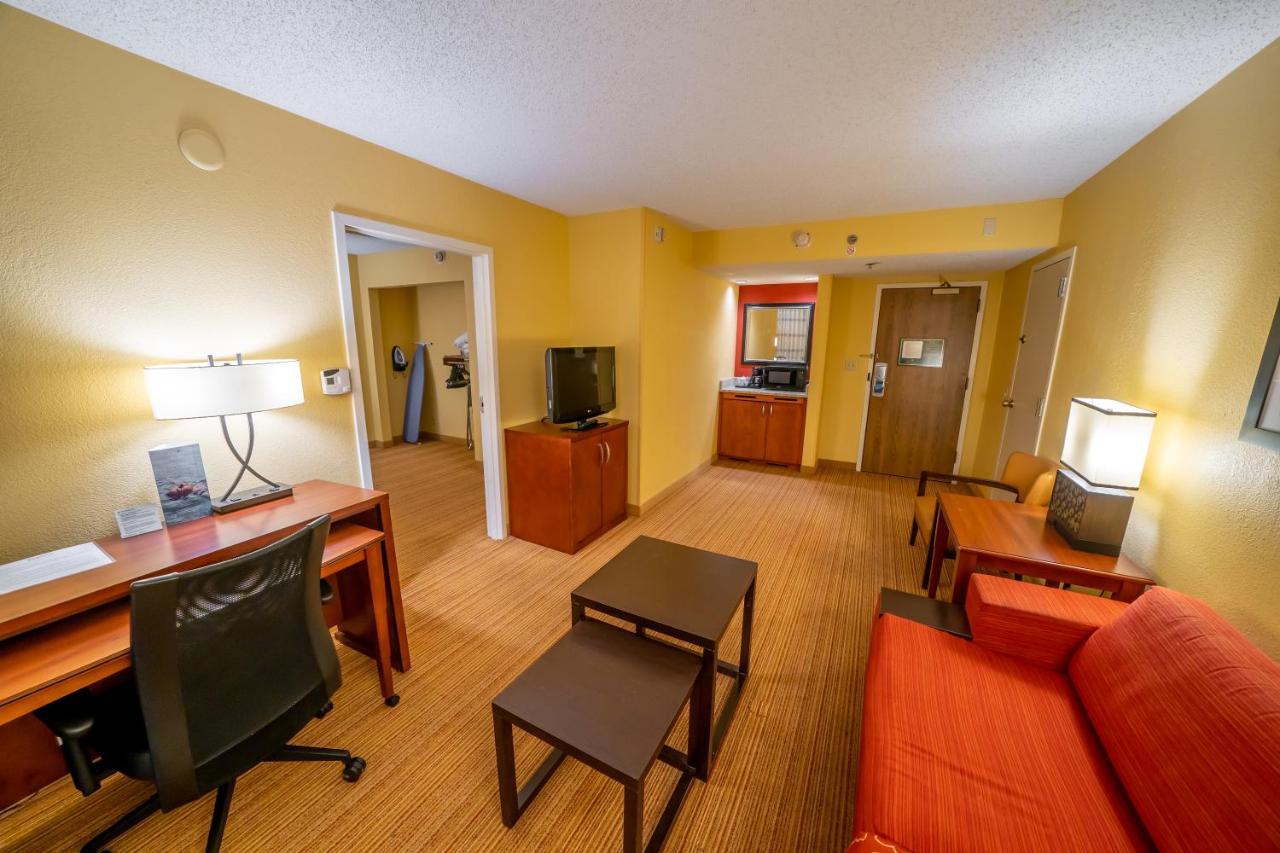 Iowa Inn Bettendorf Quad Cities מראה חיצוני תמונה