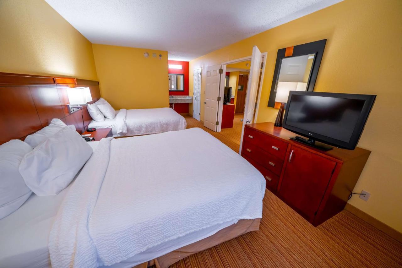 Iowa Inn Bettendorf Quad Cities מראה חיצוני תמונה