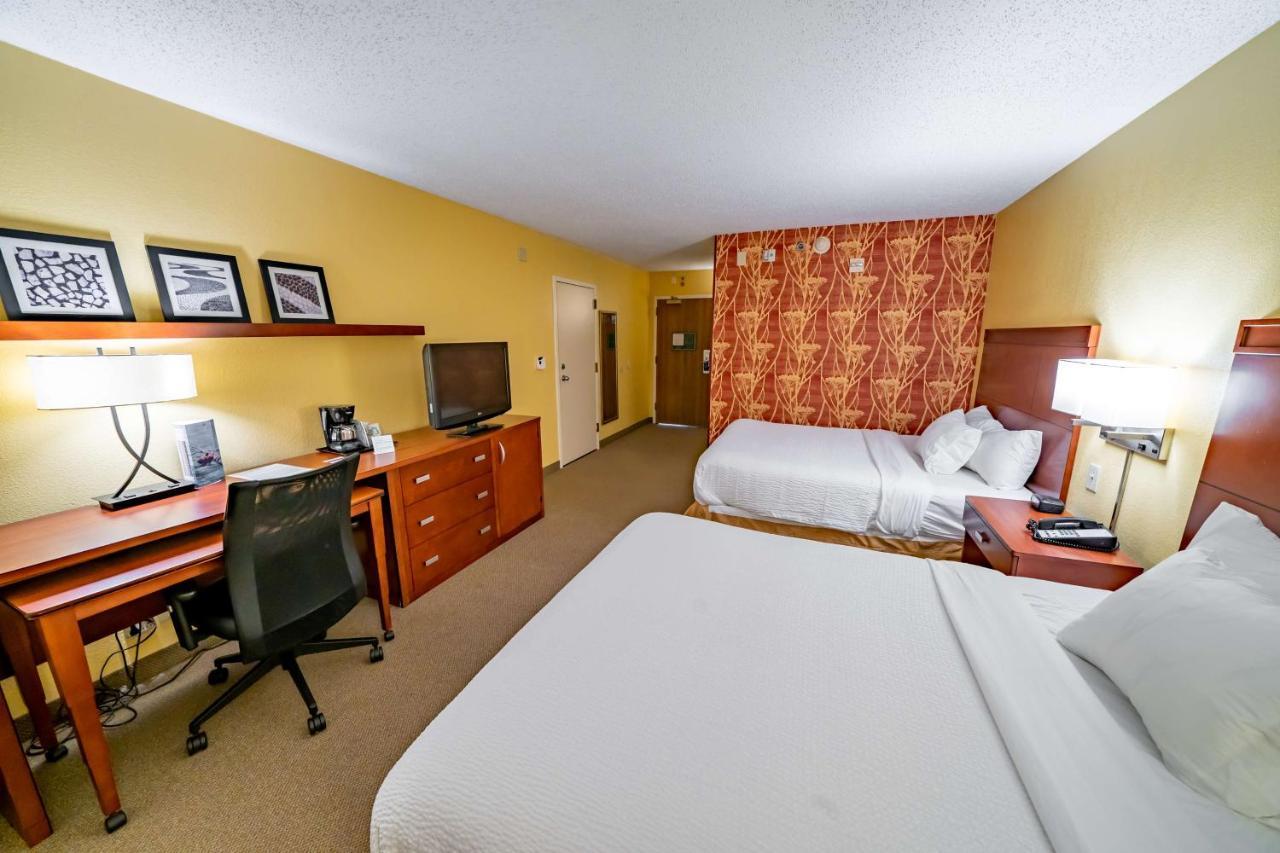 Iowa Inn Bettendorf Quad Cities מראה חיצוני תמונה