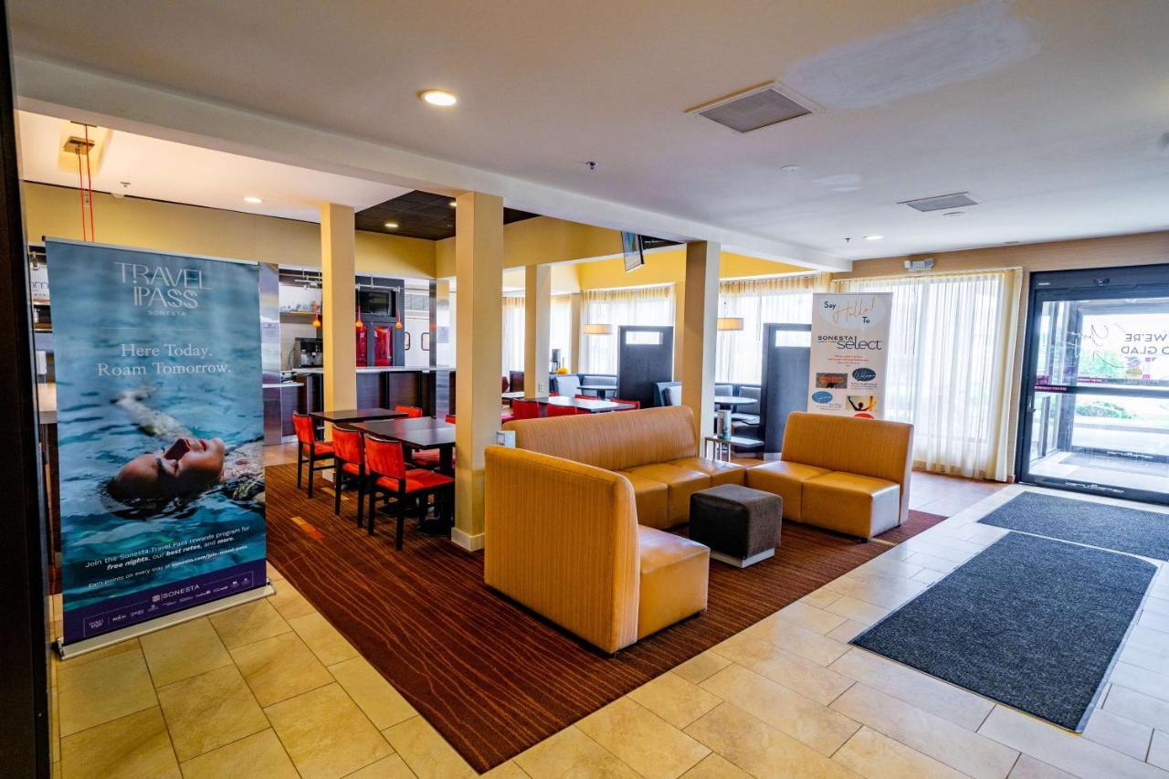 Iowa Inn Bettendorf Quad Cities מראה חיצוני תמונה