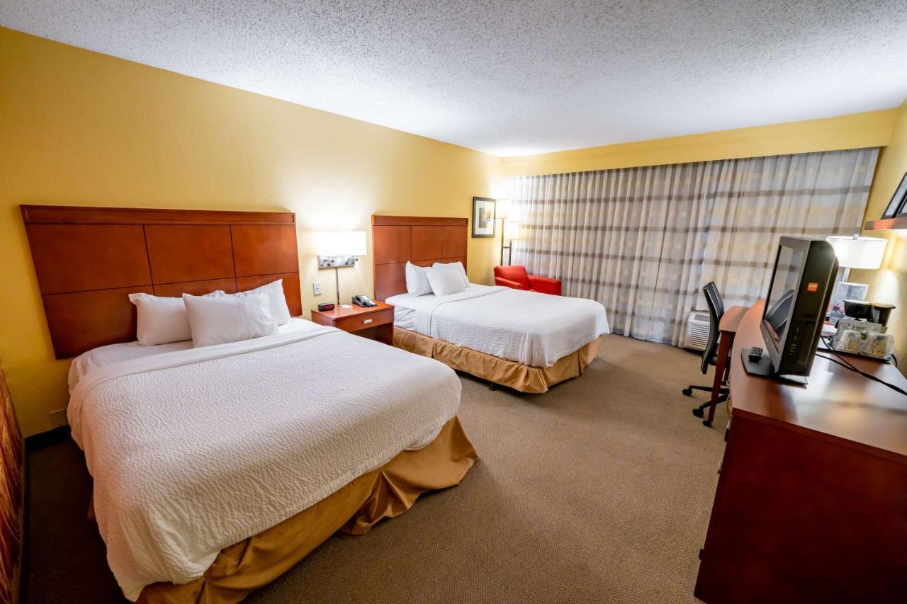 Iowa Inn Bettendorf Quad Cities מראה חיצוני תמונה