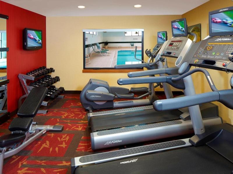 Iowa Inn Bettendorf Quad Cities מראה חיצוני תמונה